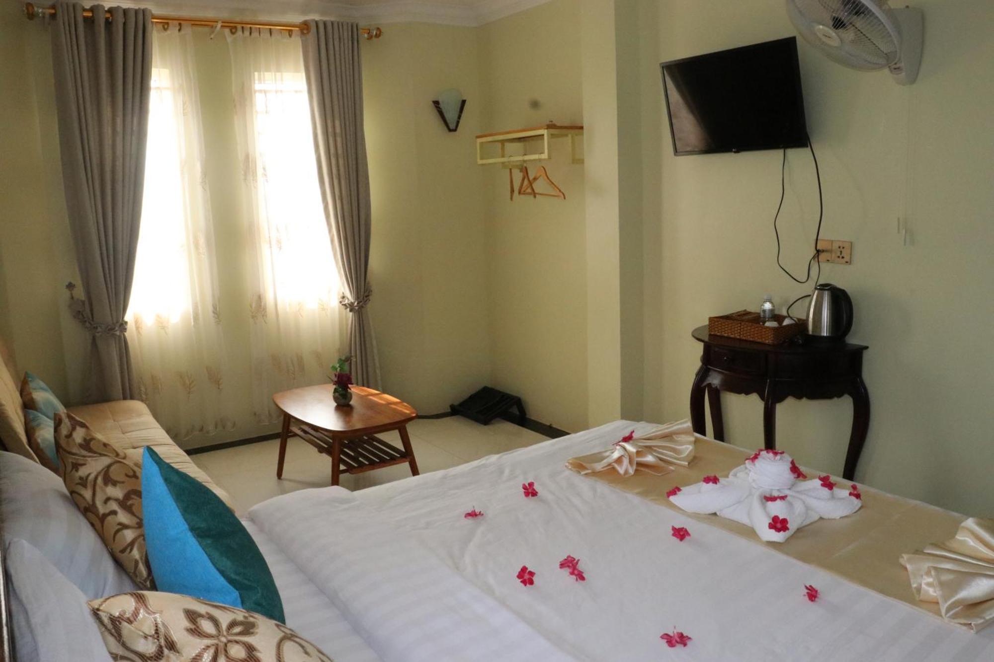 Hotel Ahha Boutique Kampot Exterior foto